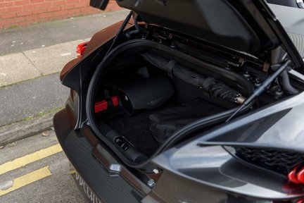 Aston Martin Vanquish Zagato Volante 34