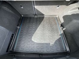 Hyundai IONIQ 1.6 IONIQ Premium SE FHEV Semi-Auto 5dr 86