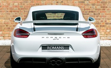 Porsche Cayman GT4 5