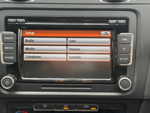 Volkswagen Golf 1.6 TDI Match Euro 5 5dr 21