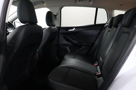 Ford Focus TITANIUM X 42