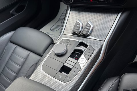 BMW 3 Series 330E M SPORT PHEV -VISIBILITY/TECH/PRO PACKS - HARMAN KARDON 45