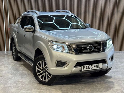 Nissan Navara 2.3 Navara Tekna dCi Auto 4WD 5dr 7