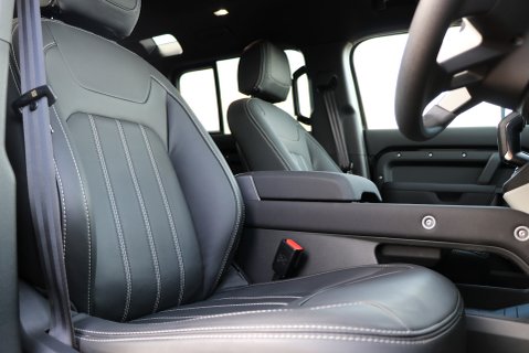 Defender 110 Commercial 11