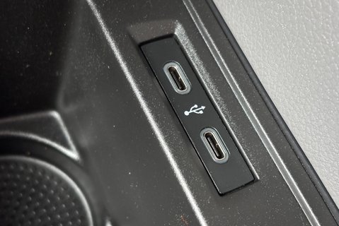 Volkswagen Transporter T32 150 ps Tdi Single Cab Tipper 27