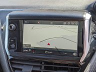 Peugeot 2008 PURETECH S/S GT LINE 27