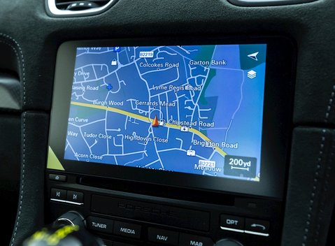 Porsche Cayman GT4 RS (718) 19