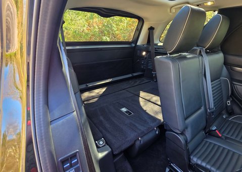 Land Rover Discovery 3.0 Discovery Luxury HSE SD6 Auto 4WD 5dr 24