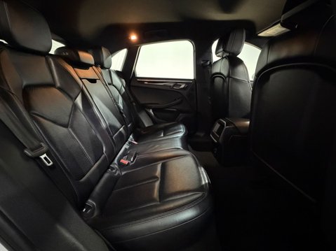 Porsche Macan S DIESEL 3.0 V6 PDK AUTOMATIC 4WD 19