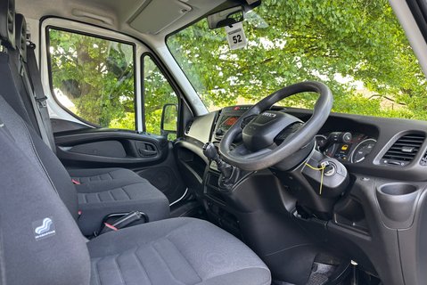 Iveco Daily 35C14D Crew Cab Tipper 17