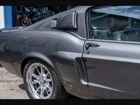 Ford Mustang Shelby GT350 Restomod 17