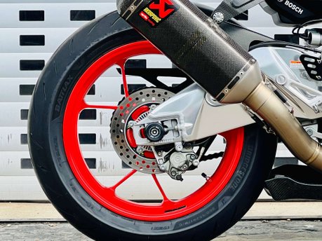 Aprilia Tuono Tuono V4 1100 Factory 