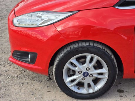 Ford Fiesta 1.0T EcoBoost Zetec Hatchback 5dr Petrol Powershift Euro 6 (100 ps) 26