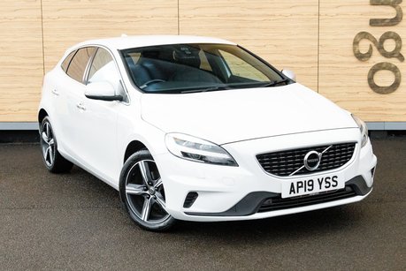 Volvo V40 D2 R-DESIGN EDITION
