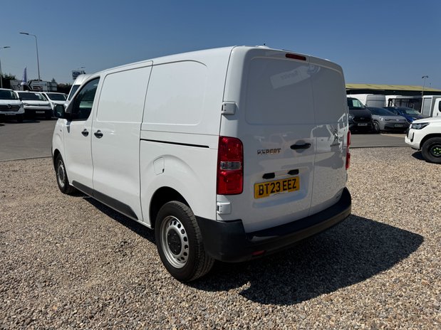 Peugeot Expert MWB L2H1 Bluehdi Professional Premium Plus Air Con Cruise SELECT 10