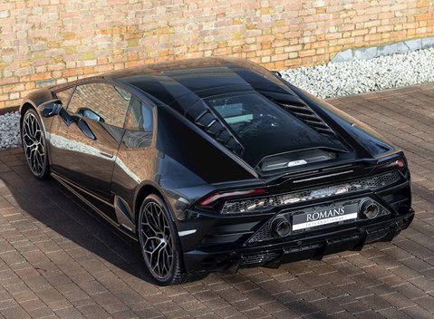 Lamborghini Huracan LP640-4 EVO 9