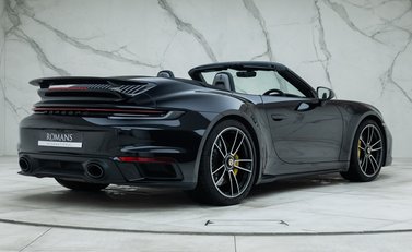Porsche 911 Turbo S Cabriolet (992) 6
