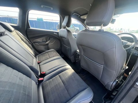 Ford Kuga 2.0 Kuga ST-Line TDCI 4x4 4WD 5dr *NATIONAL DELIVERY* 40