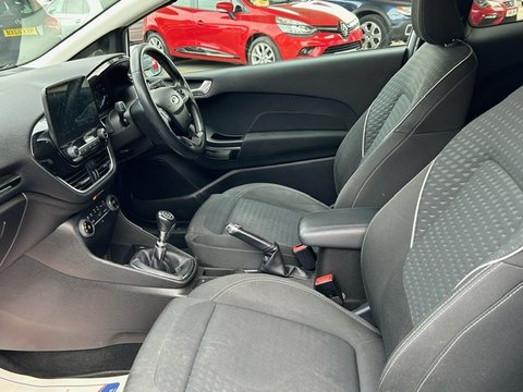 Ford Fiesta TITANIUM 10