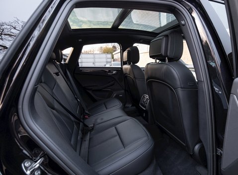 Porsche Macan GTS 15