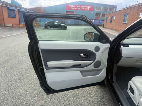 Land Rover Range Rover Evoque 2.2 Range Rover Evoque Pure Tech eD4 4x2 3dr 9
