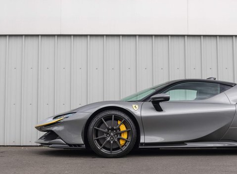 Ferrari SF90 Stradale 33