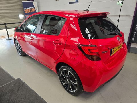 Toyota Yaris 1.33 Dual VVT-i Sport Euro 5 5dr Euro 5 7