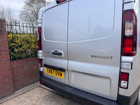 Renault Trafic 1.6 Trafic SL27 Sport Nav Energy dCi 23