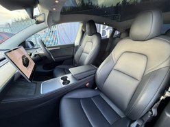 Tesla Model Y (Dual Motor) Long Range SUV 5dr Electric Auto 4WDE (384 bhp) 28
