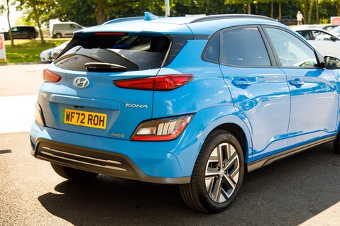 Hyundai KONA PREMIUM 8