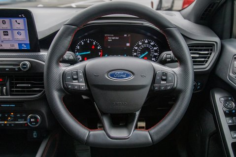 Ford Focus Focus 1.0 EcoBoost 125 ST-Line X 20