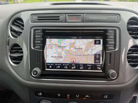 Volkswagen Tiguan 2.0 Tiguan Match Edition TDI BlueMotion Technology 4Motion 4WD 5dr 38