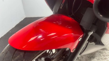 Triumph TT 2001 ONLY 9K NEW MOT 600CC INLINE 4 SPORTS BIKE 21