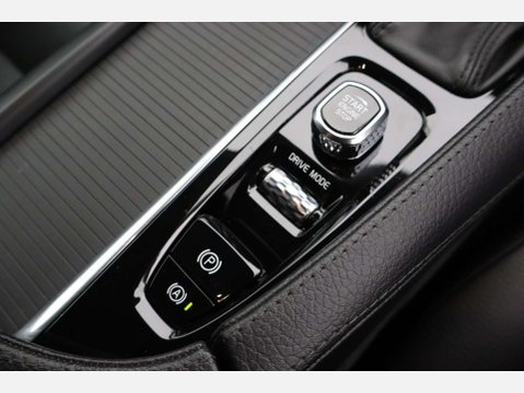 Volvo S90 2.0 S90 Momentum D4 Auto 4dr 36