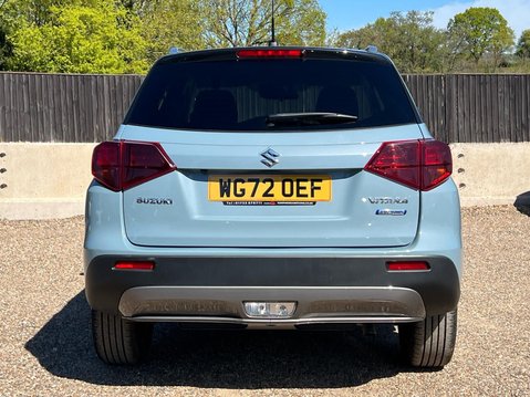 Suzuki Vitara SZ-T BOOSTERJET MHEV 9