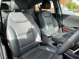 Hyundai IONIQ 1.6 IONIQ Premium SE FHEV Semi-Auto 5dr 74
