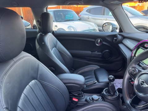 Mini Hatch 1.5 Cooper Euro 6 (s/s) 3dr 48