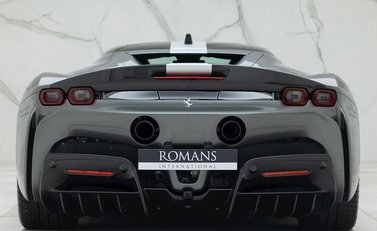 Ferrari SF90 Stradale Assetto Fiorano 5