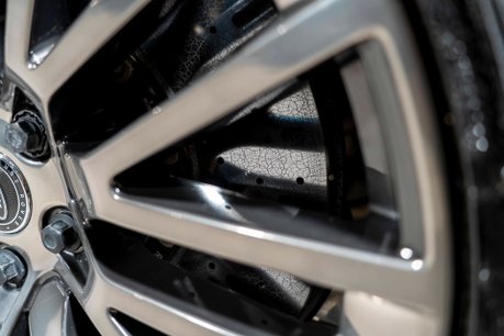 Land Rover Range Rover Sport SV EDITION ONE. FULL SATIN PPF. CARBON CERAMIC BRAKES. SLIDING PANO ROOF. 14
