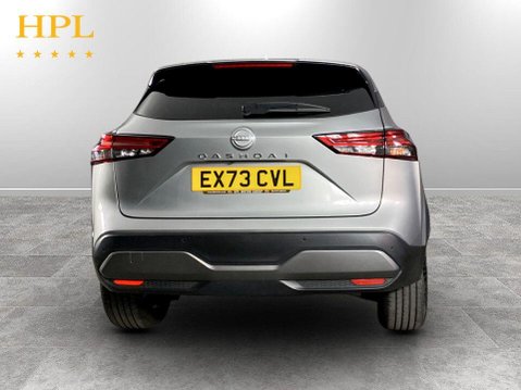 Nissan Qashqai 1.3 DIG-T MHEV N-Connecta SUV 5dr Petrol Hybrid XTRON Euro 6 (s/s) (158 ps) 6