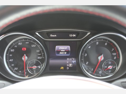 Mercedes-Benz GLA GLA 180 AMG LINE EDITION 20