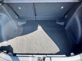 Toyota Corolla 1.8 Corolla Design HEV CVT 5dr 66