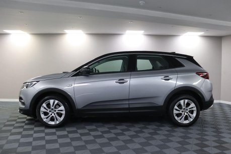 Vauxhall Grandland X SPORT NAV S/S 18