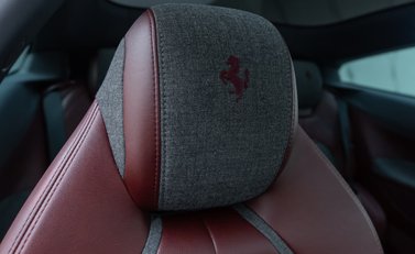 Ferrari GTC4 Lusso V12 TAILOR MADE 19