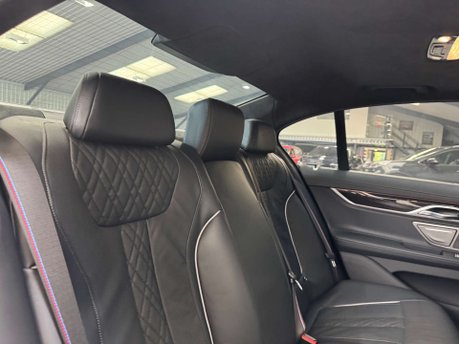BMW 7 Series 4.4 750i M Sport xDrive Auto 4WD 4dr 55