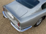 Aston Martin DB6 MANUAL 23