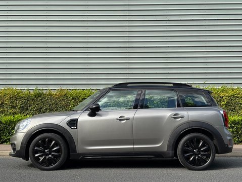 Mini Countryman COOPER 4