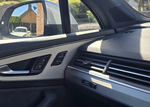 Audi Q7 3.0 TDI V6 S line SUV 5dr Diesel Tiptronic quattro Euro 6 (s/s) (272 ps) 28