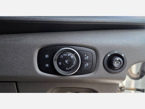 Ford Transit TREND 350 6 SEATER DCIV CREW VAN L3 H2 2.0 TDCI 130ps EU6 18