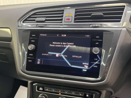 Volkswagen Tiguan 2.0 Tiguan SEL TDI 4Motion Semi-Auto 4WD 5dr 90